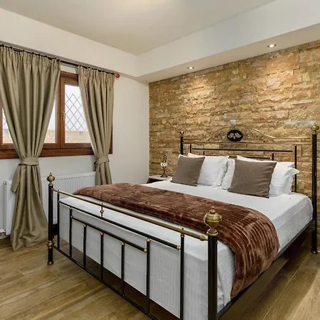 Arxontariki 招待所 3*