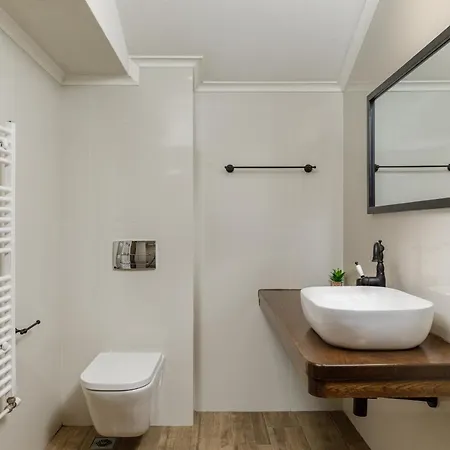 Arxontariki 3* أُرانّوبولي